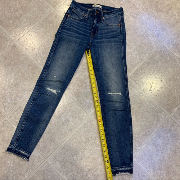 Madewell 9” High-Rise Skinny Blue Jeans with Raw Ankle - Picture 9 of 16